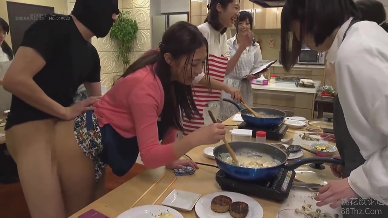 japanese housewife kitchen technician tease
