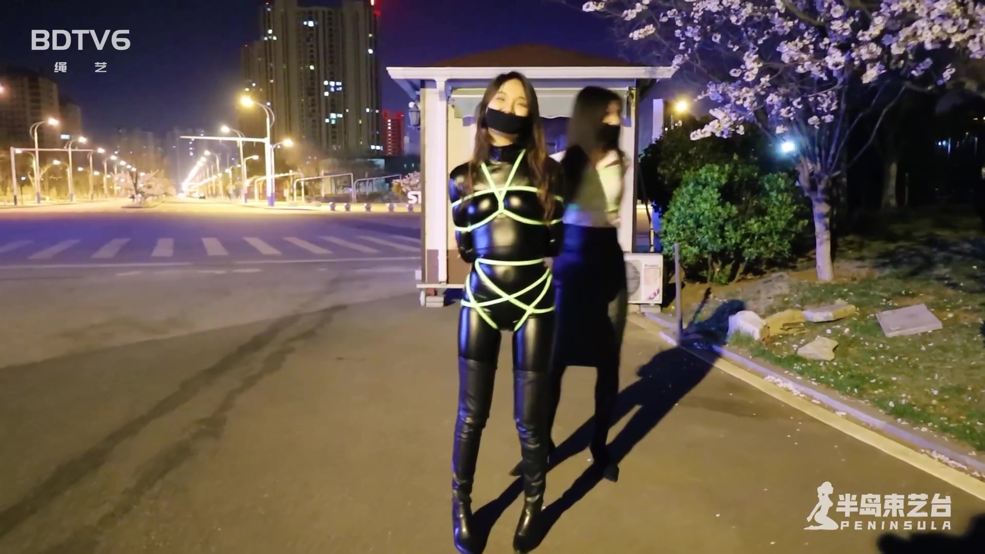 Chinese Bondage - Night Walk With Fluorescent Ropes image picture picture